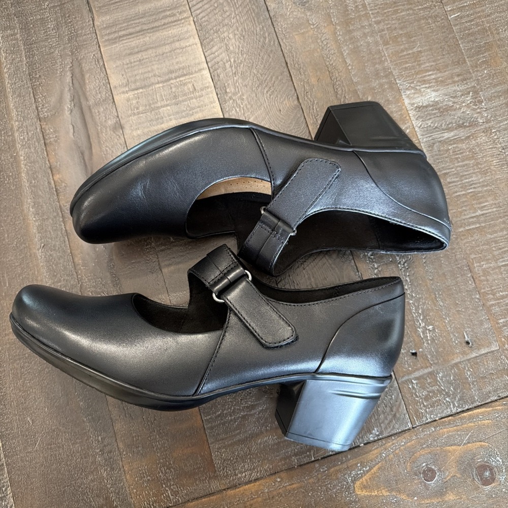 Clarks EMCLIF LULIN Black Leather Women's Mary Jane Casual Comfort Shoes 9 M